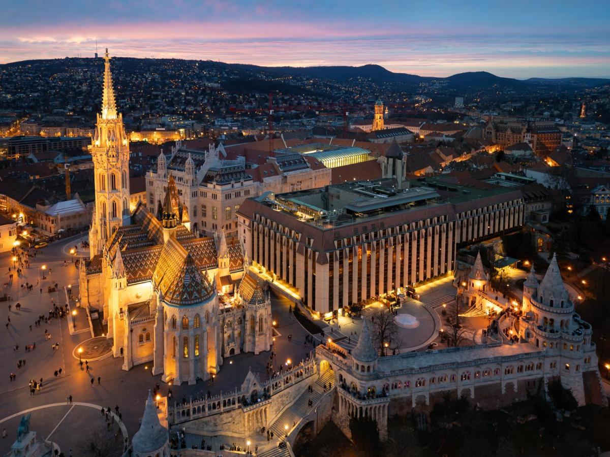 Hilton Budapest Exterior photo